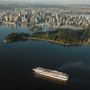 © Tourism Vancover Aerial Albert Normandin