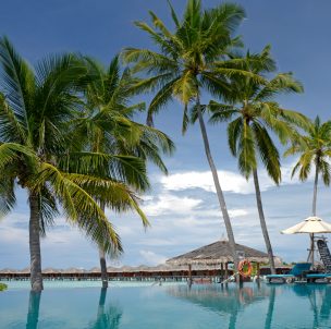 © Anantara Veli Maldives Resort