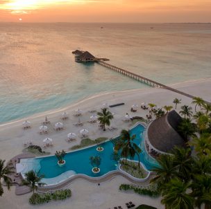 © Kanuhura A Sun Resort Maldives